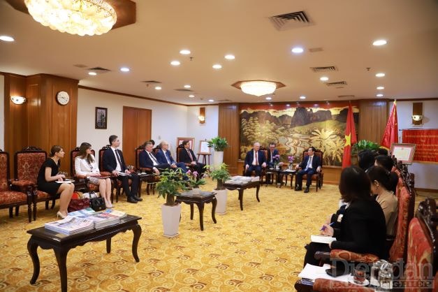 VCCI làm việc cùng đoàn Nghị sĩ Hạ viện Ba Lan