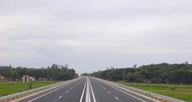 Tuyến cao tốc Gia Nghĩa (Đắk Nông) - Chơn Thành (Bình Phước) khi đưa vào sử dụng sẽ tạo động lực để Đắk Nông và Bình Phước phát triển nhanh, bền vững.