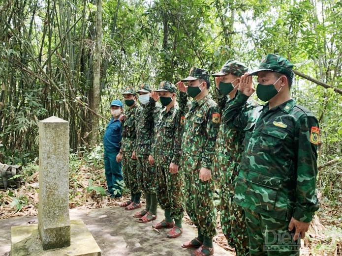 An ninh tuyến biên giới qua bản Mường Piệt từ trước tới nay luôn được gìn giữ có công đóng góp của ông Hồng