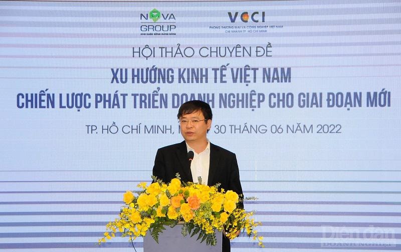 ông Trần Ngọc Liêm – Giám đốc Liên đoàn Thương mại và Công nghiệp Việt Nam chi nhánh tại TP.HCM phát biểu tại Hội thảo - Ảnh: Đình Đại.