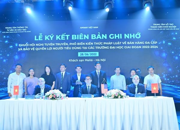 Amway Việt Nam thực hiện lễ ký kết với các Cơ quan hữu quan