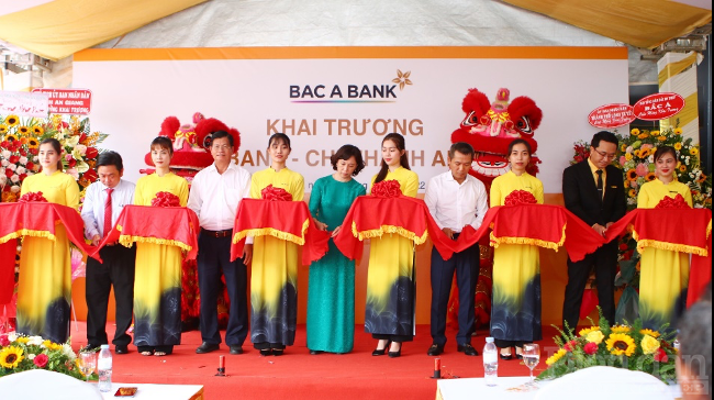 Nghi lễ cắt băng khai trương BAC A BANK Chi nhánh An Giang