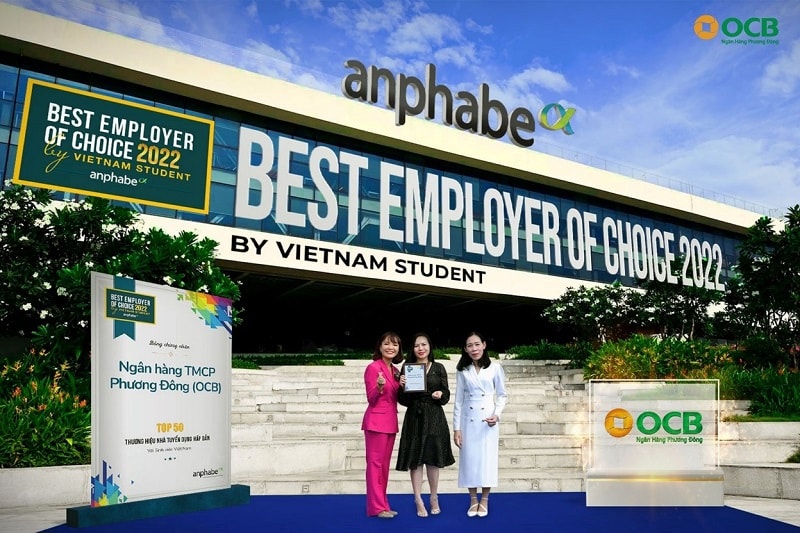 OCB cũng nhận được giải thưởng “Top 100 nhà tuyển dụng được yêu thích nhất năm 2021” và giải thưởng “Nhà tuyển dụng được nhân viên nội bộ yêu thích nhất” 