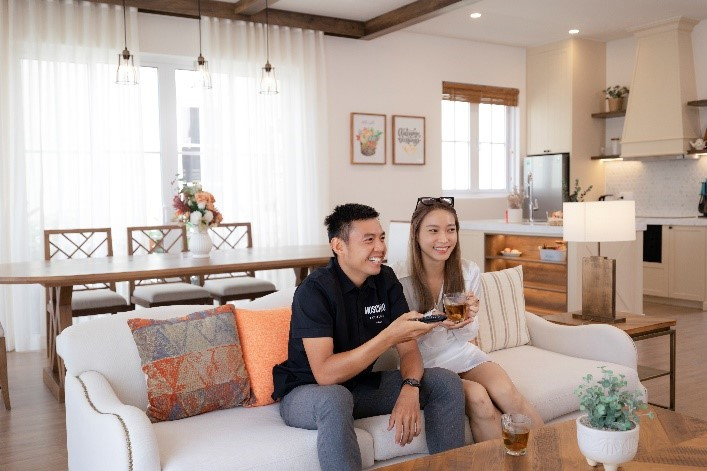 Lý Hoàng Nam tận hưởng những phút giây thư giãn tại NovaWorld Phan Thiet.