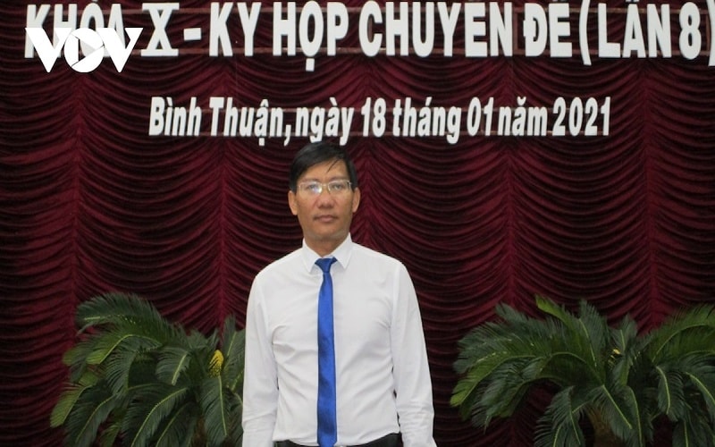 Thủ tướng vừa ký quyết định thi hành kỷ luật hành chính hàng loạt lãnh đạo, trong đó, ông Lê Tuấn Phong - Chủ tịch UBND tỉnh Bình Thuận, bị Thủ tướng ký quyết định kỷ luật cảnh cáo.