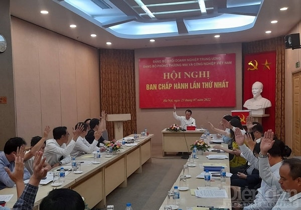 Ban Chấp hành Đảng bộ VCCI nhiệm kỳ 2020-2025 đã tiến hành bầu Ban Thường vụ, Bí thư, Phó Bí thư, Uỷ ban Kiểm tra, Chủ nhiệm Ủy ban Kiểm tra Đảng ủy VCCI nhiệm kỳ 2020-2025. Ảnh: Nguyễn Việt