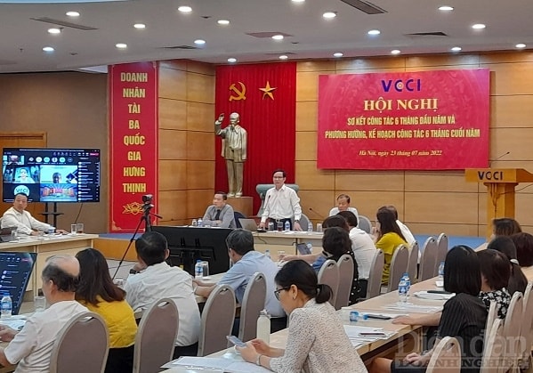 Ngày 20/7, Phó Thủ tướng Phạm Bình Minh đã có ý kiến chỉ đạo đồng ý để VCCI tổ chức bình xét và trao danh hiệu doanh nhân Việt Nam tiêu biểu 2022. Ảnh: Nguyễn Việt