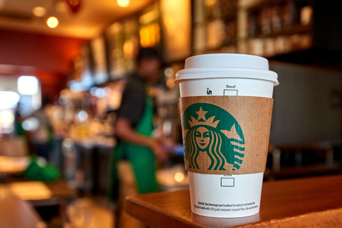 Starbuck luôn biết cách 