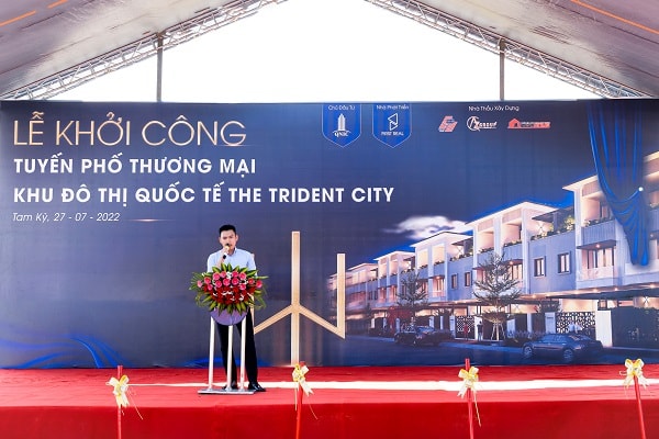 Ông Nguyễn Thế Trung - Phó Tổng Giám Đốc Công ty Cổ phần Địa Ốc First Real phát biểu tại buổi lễ