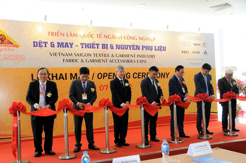 Triển lãm Saigon Tex- Saigon Fabric 2022 VCCI HCM) đã phối hợp với Tập đoàn Dệt may VN (VINATEX) và Công ty Triển lãm CP Exhibiition tổ chức 