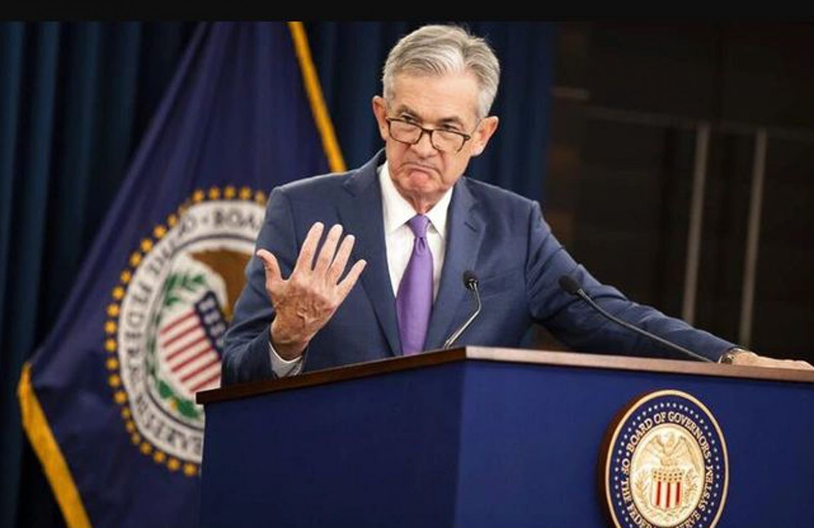 Chủ tịch Jerome Powell vẫn lạc quan khi không nghĩ rằng nền kinh tế đang suy thoái, mặc dù tăng trưởng âm trong quý đầu tiên và được dự đoán là hầu như không khả quan trong quý thứ hai