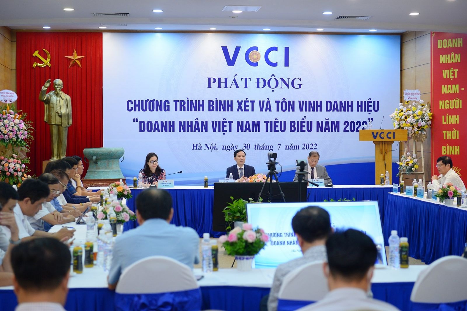 Lễ phát động chương trình bình xét và tôn vinh danh hiệu 