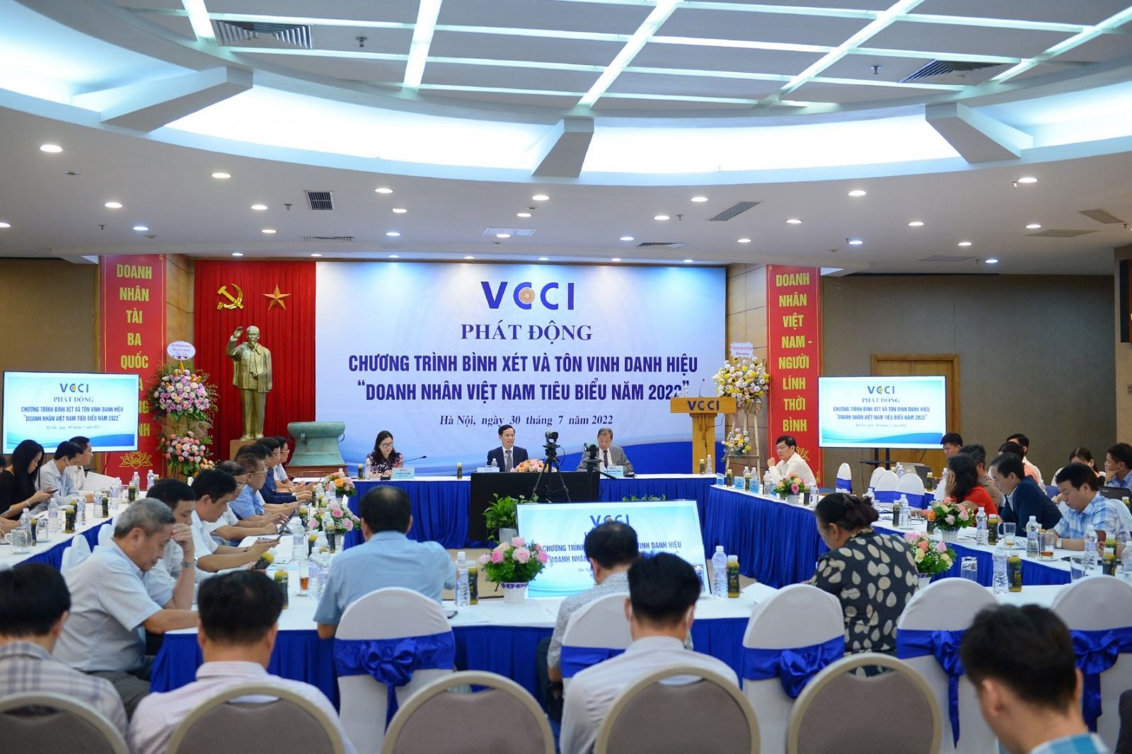 Các hiệp hội tham gia chương trình đều bày tỏ ủng hộ, nhất trí cùng VCCI để lựa chọn được những đại diện ưu tú nhất (ảnh: Quốc Tuấn)