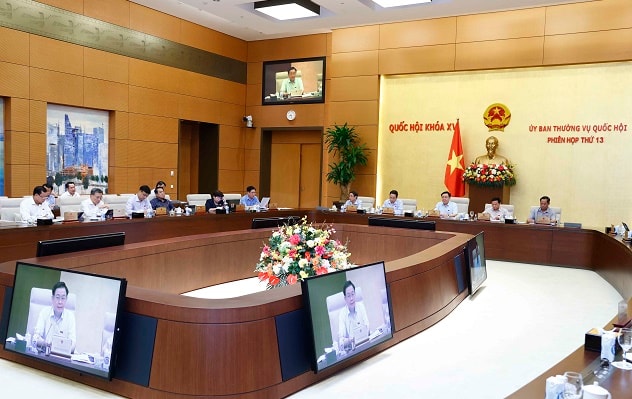 Toàn cảnh một phiên họp của Ủy ban Thường vụ Quốc hội. Ảnh: Doãn Tấn