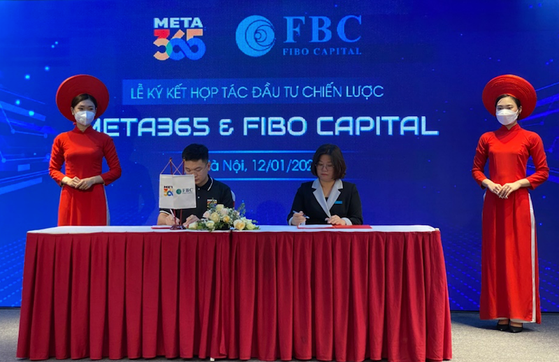 Bà Kiều Ngoan đại diện Fibo Capital Việt Nam ký kết đầu tư vào dự án Meta365 