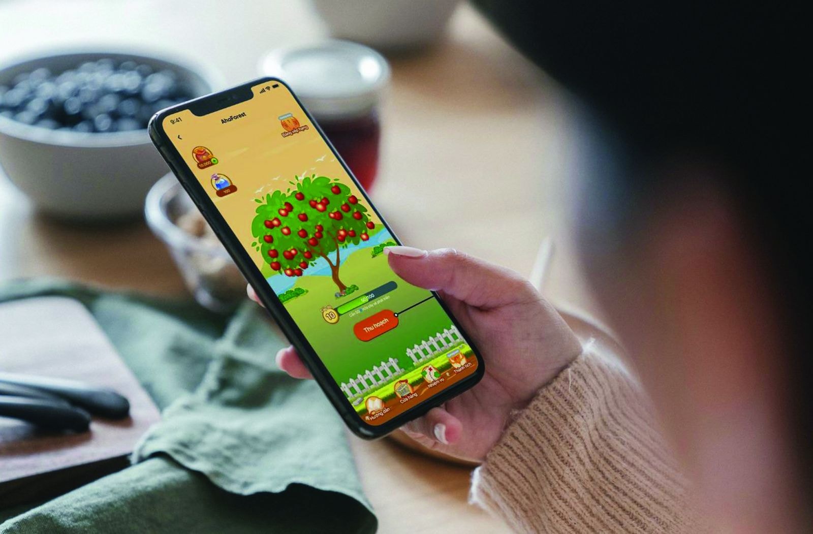  Ứng dụng AhaForest trồng cây ảo góp cây thật ngoài đời của Ahamove. Ảnh: Ngân Nhi