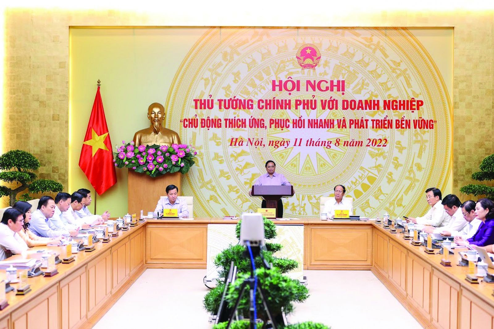 p/Thủ tướng Chính phủ Phạm Minh Chính chủ trì Hội nghị Thủ tướng Chính phủ với doanh nghiệp năm 2022 với chủ đềp/“Chủ động thích ứng, phục hồi nhanh và phát triển bền vững”.