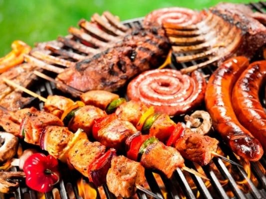 Dịch vụ tổ chức tiệc BBQ tiện lợi vào những dịp gặp ở bạn bè