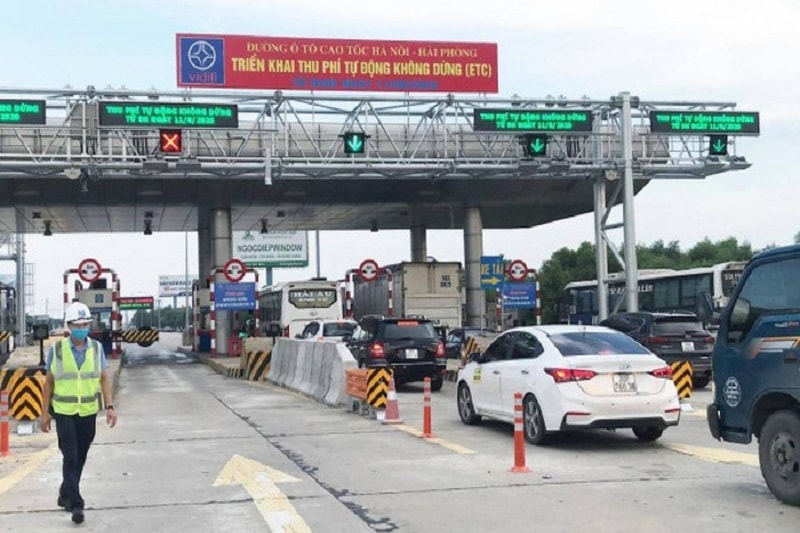 Việc yêu cầu không dán thẻ ETC không được đăng kiểm được cho là không phù hợp - Ảnh minh họa