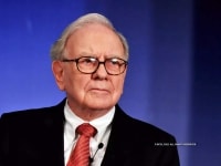 Warren Buffett lại 