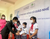 Học bổng cô giáo Nhế: Chắp cánh ước mơ, nâng bước em đến trường