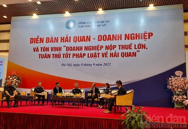 Phó Chủ tịch VCCI Hoàng Quang Phòng, thời gian qua ngành hải quan đã có những giải pháp cải cách rất căn cơ trong việc hỗ trợ và tạo sự thông thoáng trong hoạt động xuất nhập khẩu. Ảnh: Nguyễn Việt