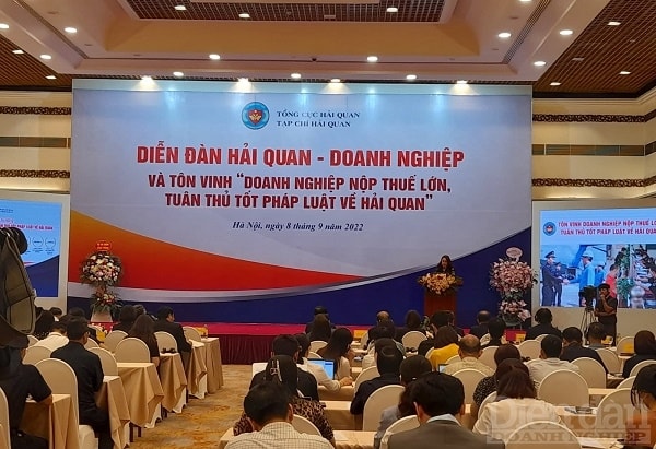 Toàn cảnh diễn đàn. Ảnh: Nguyễn Việt