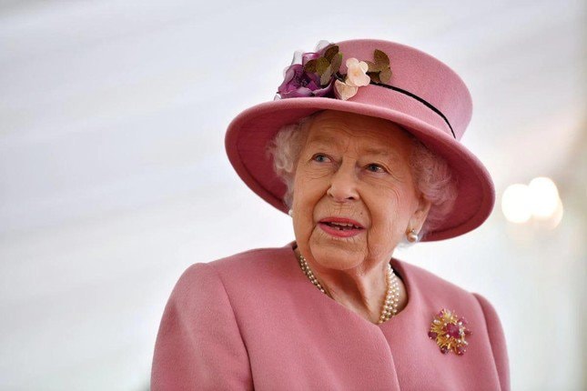 Nữ hoàng Elizabeth II