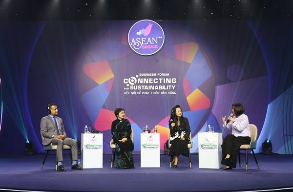 Các đại biểu thẳng thắn chia sẻ về quan điểm 