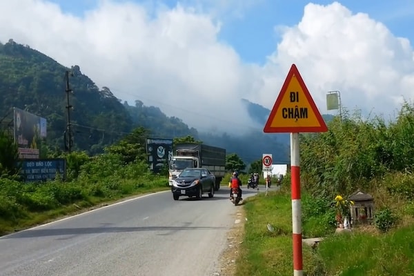 Do vốn ngân sách nhà nước phân bổ cho Bộ GTVT có hạn, và chỉ tập trung ưu tiên phân bổ vốn để đầu tư các tuyến đường cao tốc nên chưa thể cân đối nguồn vốn để mở rộng quốc lộ 20.