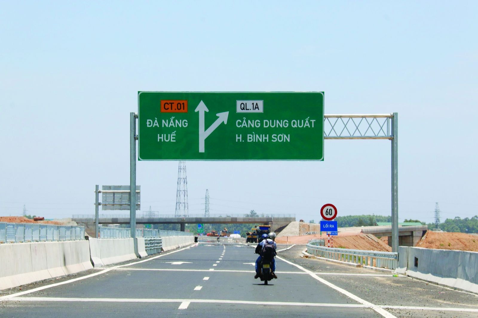 p/Cơ quan Cảnh sát điều tra - Bộ Công an trong kết luận liên quan đến Dự án Đường cao tốc Đà Nẵng - Quảng Ngãi cũng đã cảnh báo về việc “bán thầu” tràn lan dẫn tới sai phạm nghiêm trọng liên quan đến chất lượng của công trình (Ảnh minh họa – Sài Gòn giải phóng)