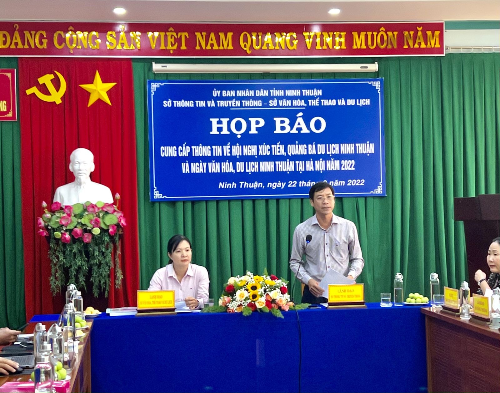 Họp báo tại tỉnh Ninh Thuận.