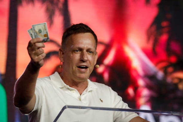 Peter Thiel, đồng sáng lập Paypal, nhà đầu tư nổi tiếng của Thung lũng Sillicon đã gây tranh cãi khi lập Thiel Fellowship. Ảnh: Getty Images.