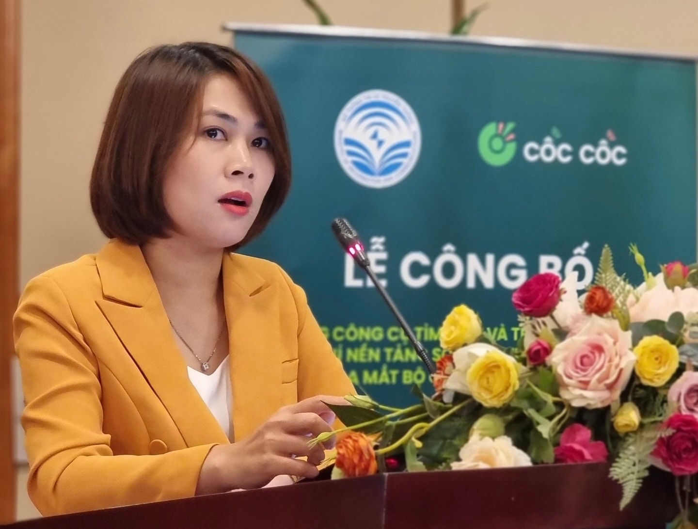 Bà Mai Thị Thanh Oanh - Giám đốc Kinh doanh và đối ngoại công ty Cốc Cốc