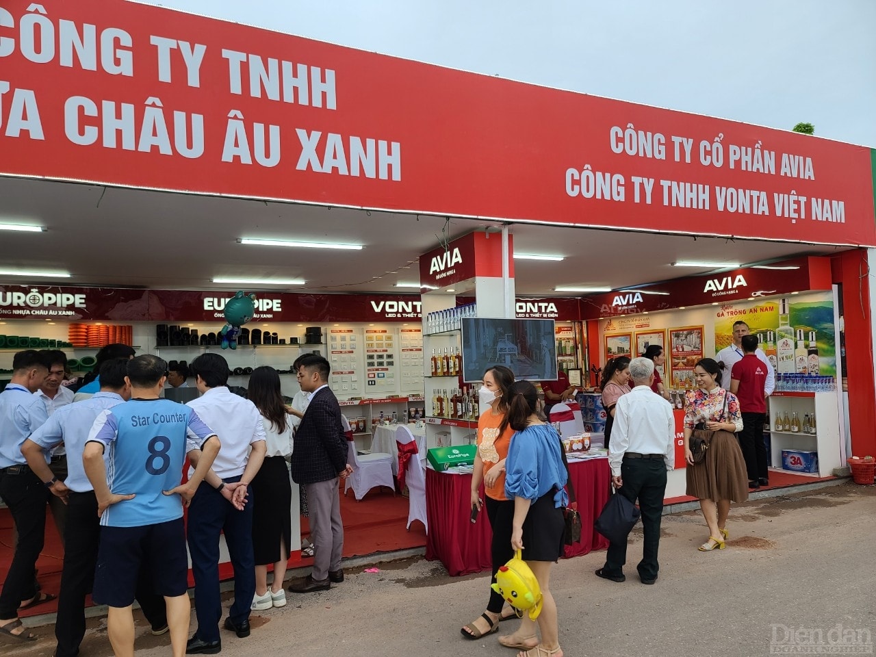 Gian hàng giới thiệu sản phẩm của doanh nghiệp