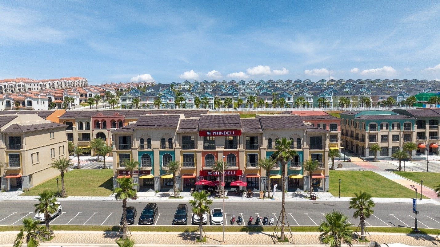 Tuyến phố shophouse Festival Street là lựa chọn lý tưởng cho nhà đầu tư khi tập trung nhiều thương hiệu nổi tiếng.