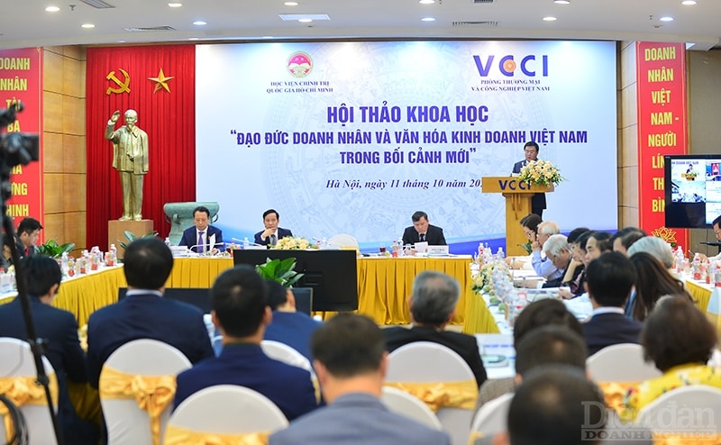 Khi những giá trị văn hóa, đạo đức tốt đẹp thẩm thấu vào hoạt động kinh tế, mục tiêu phát triển của doanh nghiệp sẽ vượt qua việc tìm kiếm những lợi ích chỉ cho mình, mà thăng hoa trở thành sứ mệnh và trách nhiệm cống hiến cho sự phồn vinh, thịnh vượng của đất nước.