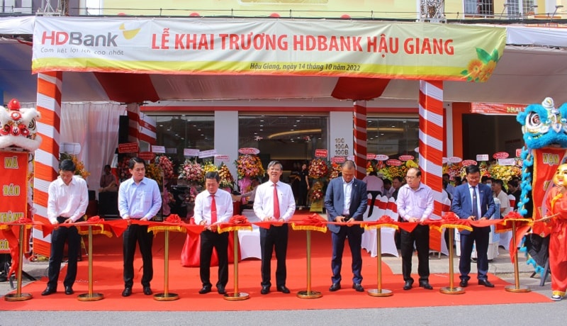 HDBank khai trương trụ sở mới HDBank Hậu Giang tại số 100-100A-100B, đường Nguyễn Thái Học, Phường 1, Tp. Vị Thanh, Tỉnh Hậu Giang