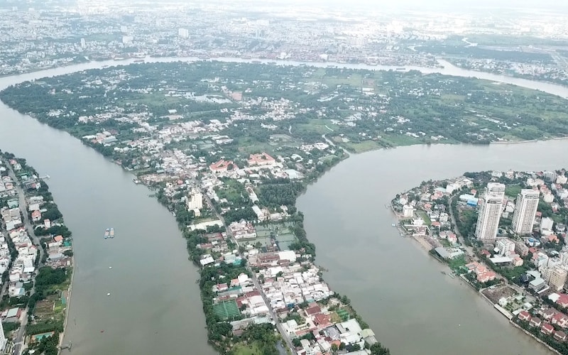 Bí thư Thành ủy TP.HCM Nguyễn Văn Nên: Lĩnh vực đất đai là vô cùng lớn, nhiều khó khăn, thử thách, phức tạp, nhạy cảm. Vì vậy, đề nghị Bộ TN-MT phối hợp chặt chẽ với TP.HCM cũng như chuẩn bị chu đáo hơn để tham mưu cho cấp trên