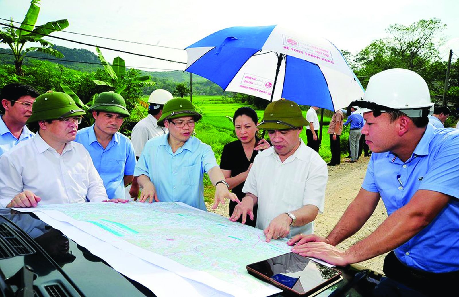  Lãnh đạo tỉnh Tuyên Quang kiểm tra Dự án đường cao tốc Tuyên Quang - Phú Thọ kết nối với cao tốc Nội Bài - Lào Cai tại xã Lưỡng Vượng (TP Tuyên Quang).