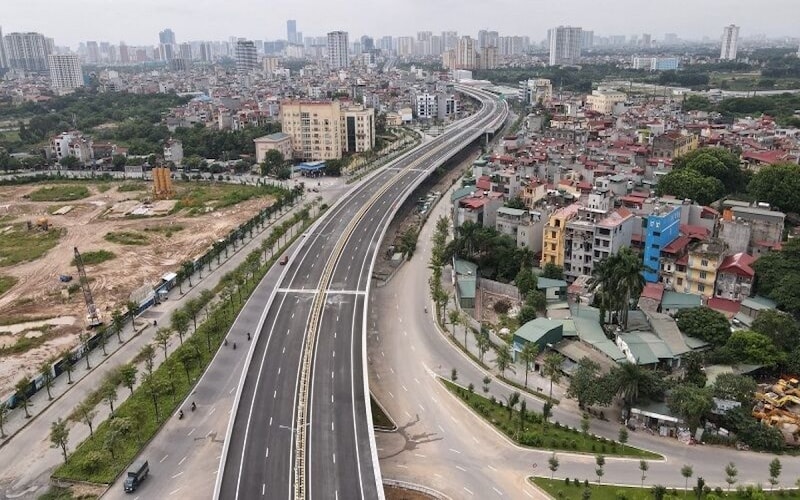 Phương án 1: Hướng tuyến sẽ được bắt đầu từ đường Vành đai 3 tại vị trí nút giao Gò Công - giao với đường nhánh nối từ Vành đai 3 ra xa lộ Hà Nội.