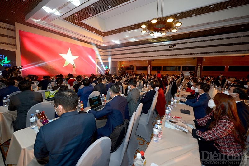 Trong bối cảnh hội nhập, đạo đức của doanh nhân phải liên quan đến những giá trị bản địa của dân tộc, lòng yêu nước, nhân ái