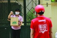 Viettel Post ... chiến đấu với COVID-19