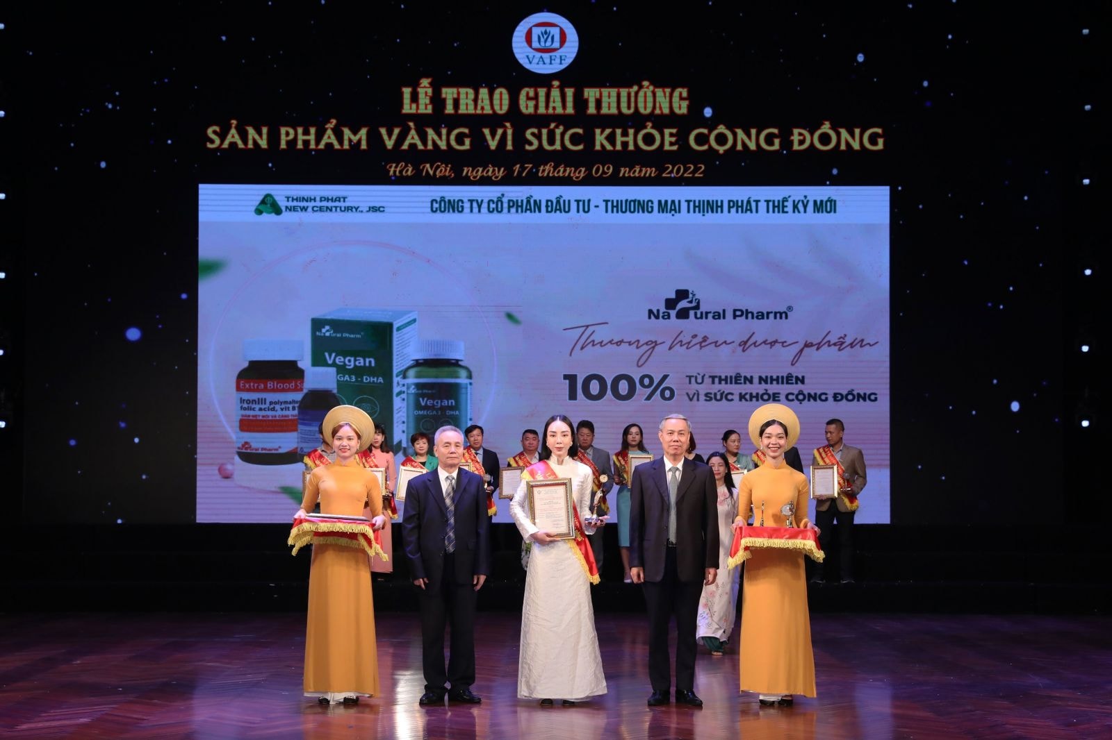  Ngày 17/09/2022, Natural Pharm đã vinh dự nhận về giải thưởng “Sản phẩm Vàng vì sức khoẻ cộng đồng 2022”