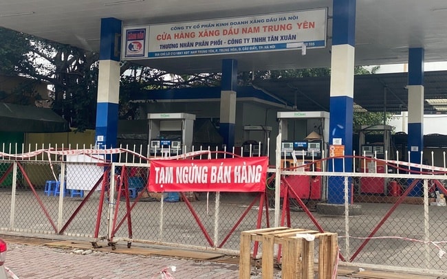 Hiện nay tình trạng khan hiếm xăng dầu cục bộ diễn ra tại một số tỉnh, thành phía Nam. (Ảnh minh hoạ: Int)