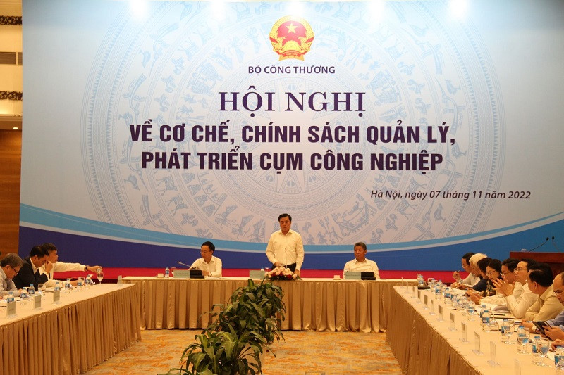 Quang cảnh hội nghị về cơ chế, chính sách phát triển cụm công nghiệp