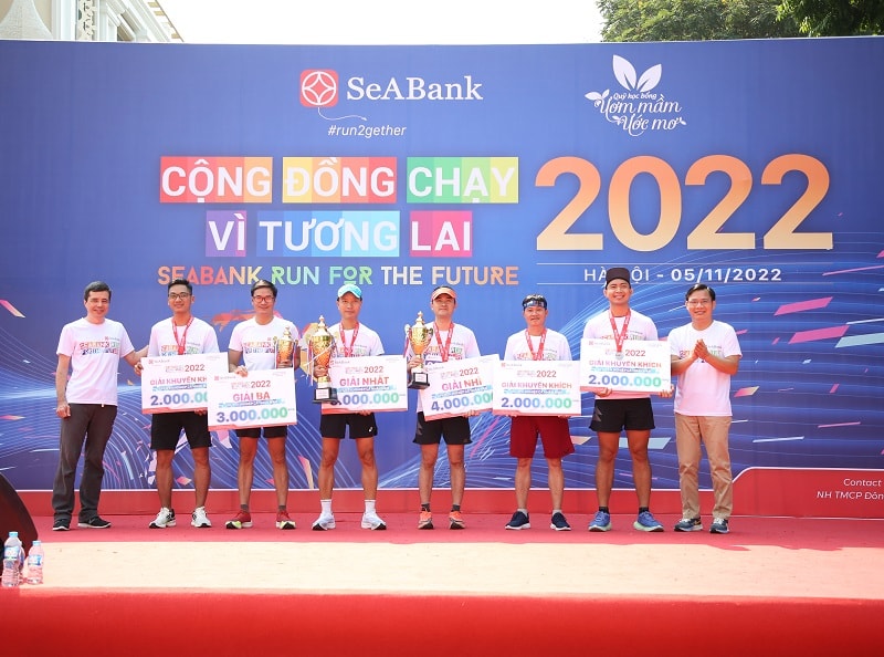 SeABank tổ chức chuỗi giải chạy “Cộng đồng chạy vì tương lai - SeABank Run for The Future 2022”, khởi động bằng sự kiện ngày 16/10/2022 tại Quảng trường Nhà hát Thành phố Hồ Chí Minh và kết thúc bằng giải chạy ngày 05/11/2022 tại hồ Hoàn Kiếm - Tp. Hà Nội.