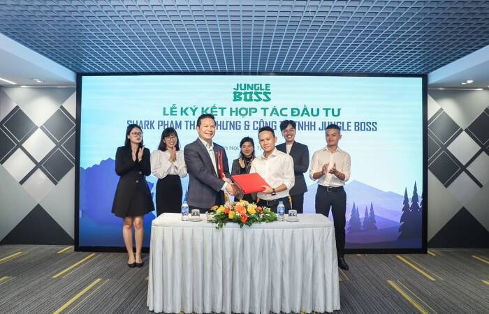  Shark Hưng chính thức rót vốn cho thương vụ đầu tiên tại Thương vụ Bạc tỷ mùa 5. (Ảnh: Jungle Boss).