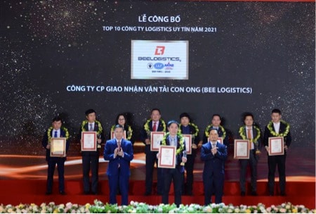 Bee Logisitcs nhận giải Top 10 công ty Logistics uy tín năm 2021