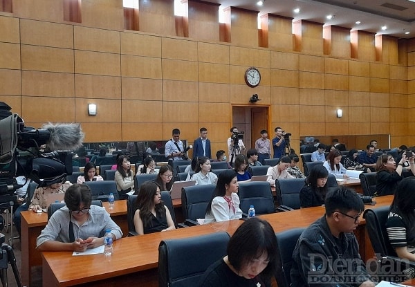 Toàn cảnh cuộc họp báo. Ảnh: Nguyễn Việt